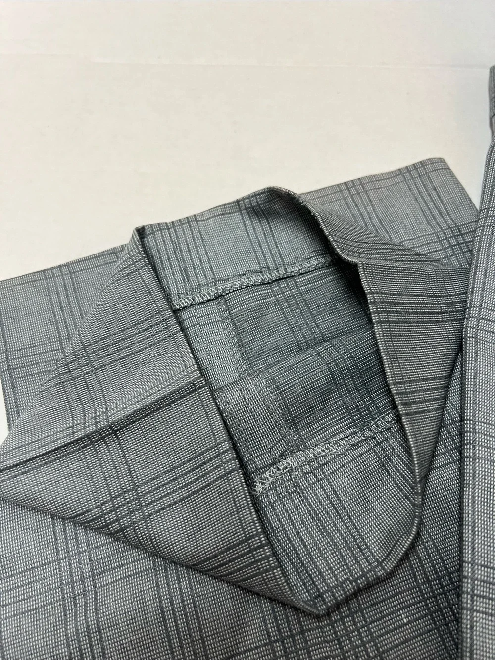 Vittorio St. Angelo Men's 42R Blazer 36x32 Pants Gray Plaid Suit